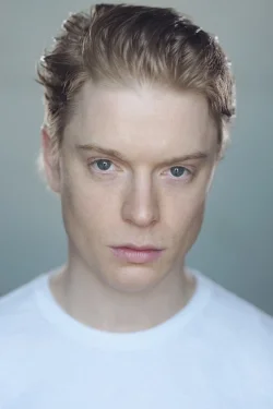 Freddie Fox